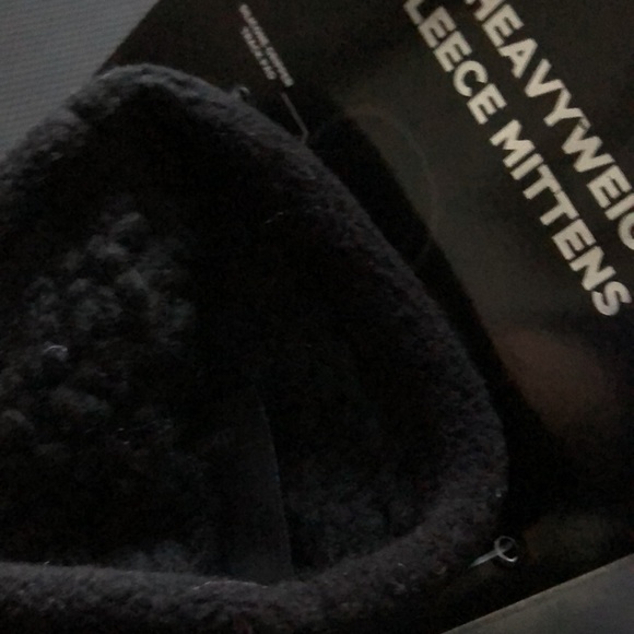 NB (L) heavy weight fleece mittens - Picture 8 of 9